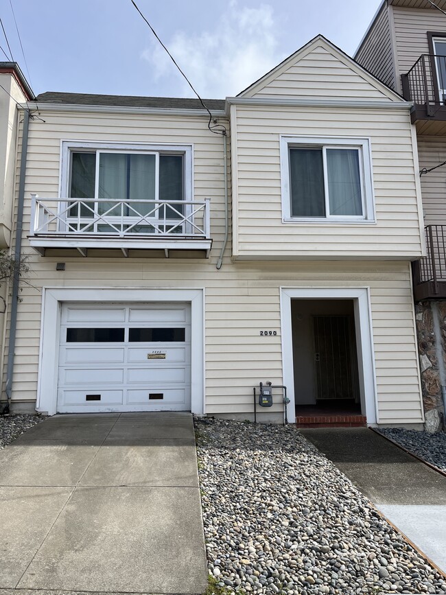 Building Photo - 2090 29th Ave Rental