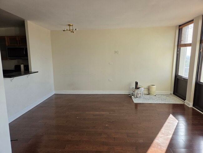 Photo - 444 W Fullerton Pky Unit Parkwest Condominium