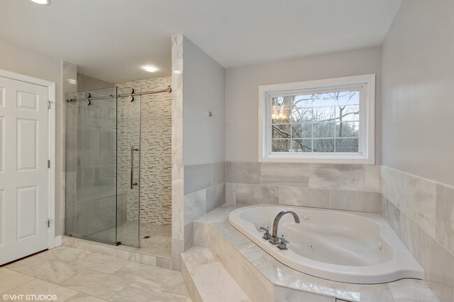master bathroom - 275 croton dam road Unit 275 Croton Dam Rd (Main House)