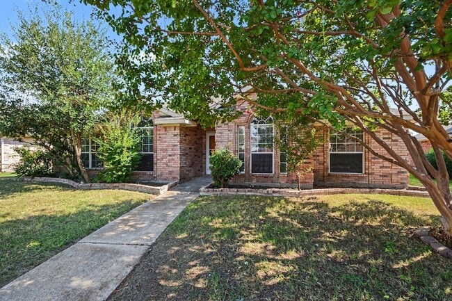 1306 Woodmont Dr