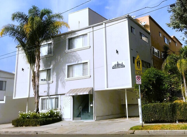 Photo - 11865 Rochester Ave