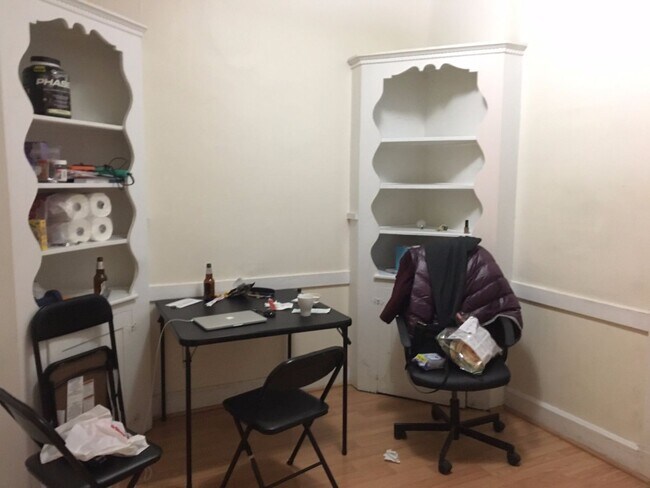 Photo - Spacious 4-Bed Condo in Brookline – Steps ...