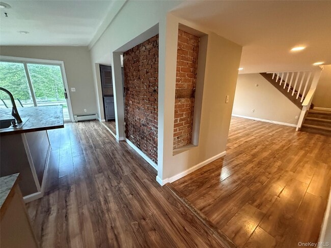 Photo - 10 Crans Rd