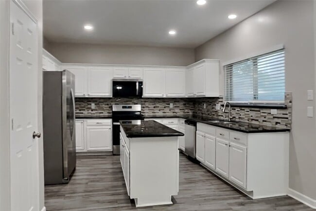 Photo - 16306 Ash Point Ln