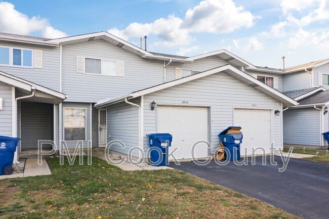 Building Photo - 2606 E Martha Pl