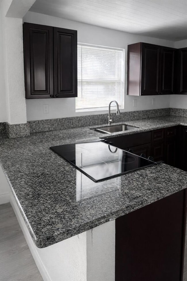 Photo - 1527 NW 63rd St