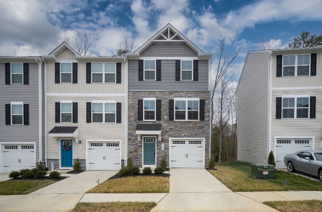 Photo - 7263 Congressional Cir