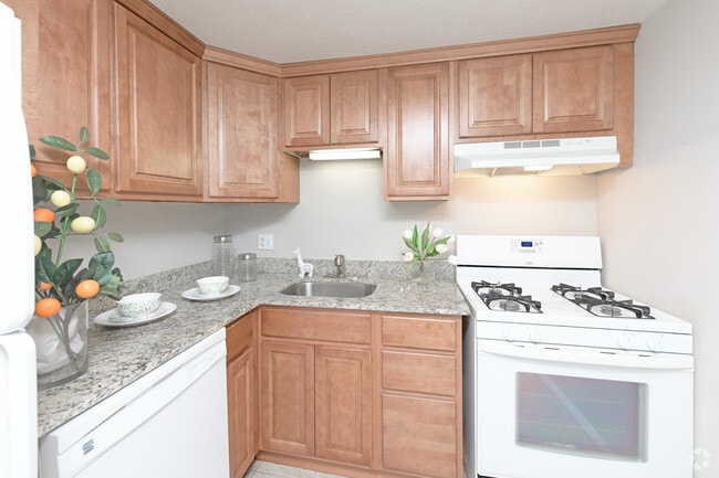 apartments for rent in warwick ri with utilities included forrent com