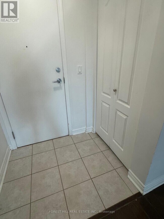 Photo - 17 Barberry Pl Unit 703