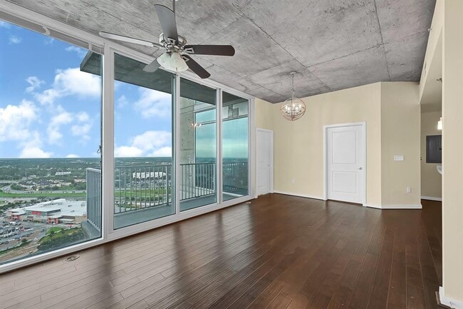 Photo - 5925 Almeda Rd Condo Unit 12501