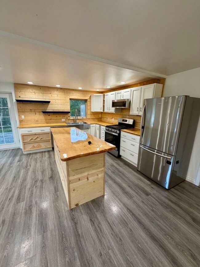 1920 Perkins Dr Unit 1