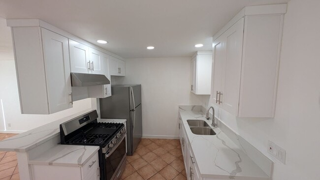 Photo - 1422 Peckham St Unit A