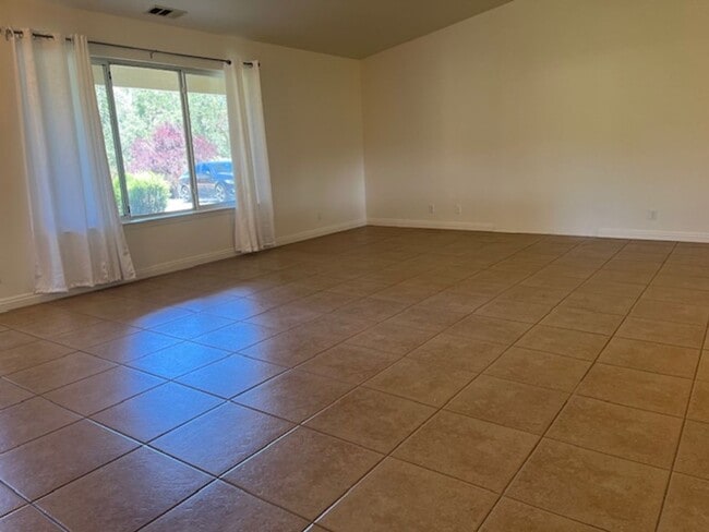 Photo - 645 Garcia Rd