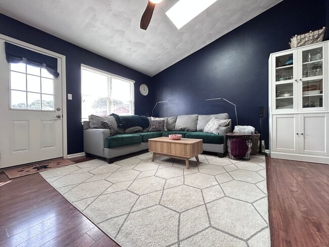 Photo - 3-bedroom Gem in the heart of Virginia Beach! "ASK ABOUT OUR ZERO DEPOSIT"