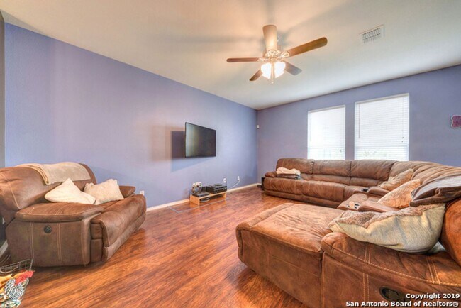 Photo - 3 Bedroom/2.5 Bathroom Home Located in Bentwood Ranch