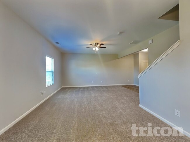 Photo - 1081 Sutherland Dr