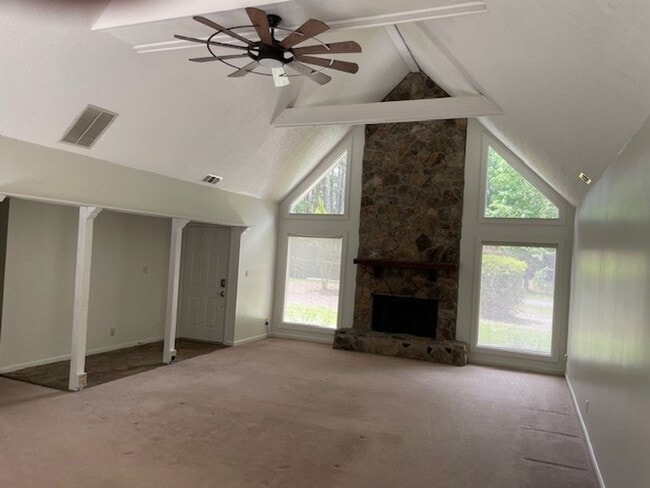 Photo - 100 Sandown Dr