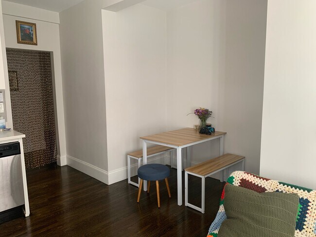 Photo - 18 Saint Germain St Unidad 1