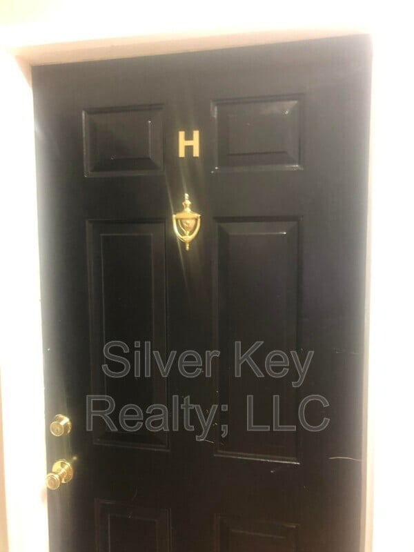 Photo - 217 E Washington Ave