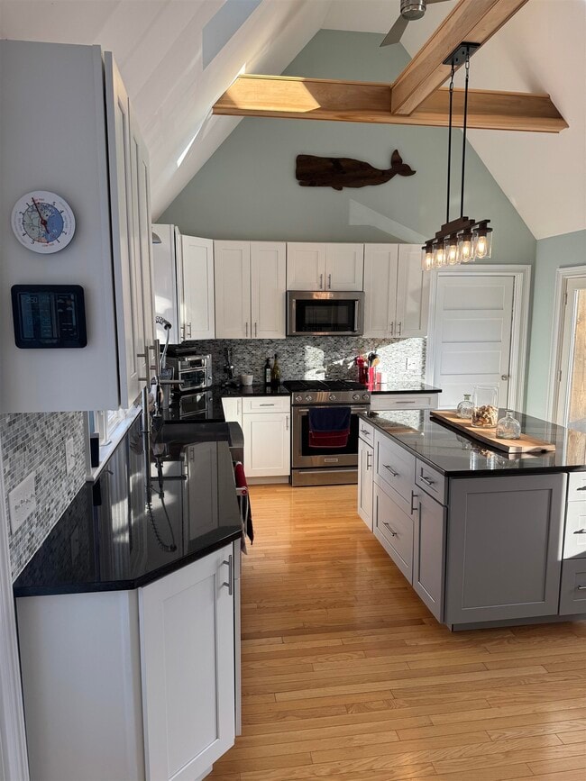 Photo - 60 Packers Falls Rd