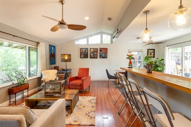 Photo - 2809 Rae Dell Ave