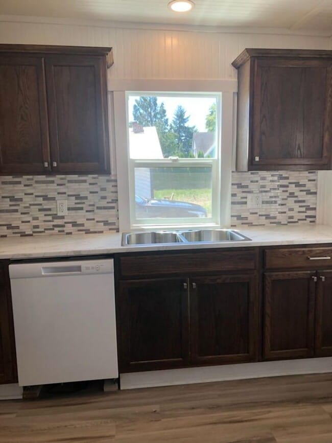 Photo - 3 Bedroom 1 Bath Country Home