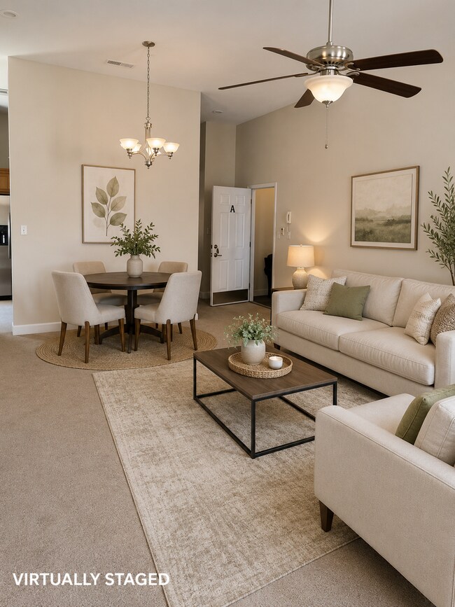 Photo - 200 S Walnut St Unidad Apt 2A