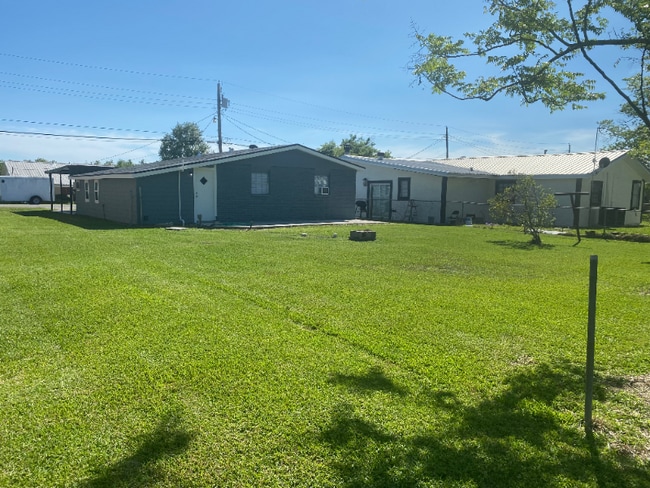 Photo - 414 Fieldcrest Dr