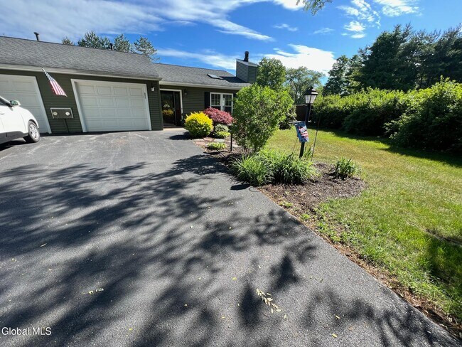 Photo - 111 Stone Ridge Ct