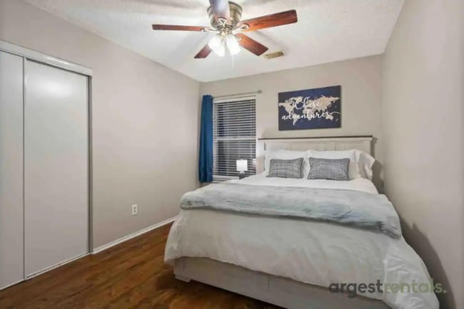 Photo - 4143 Norway Ln