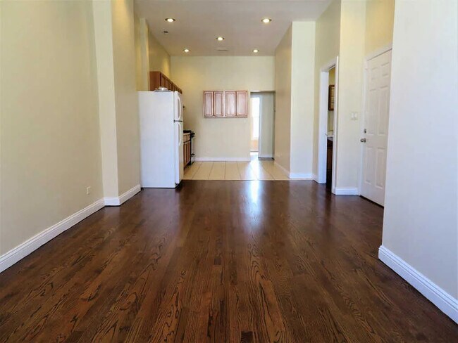 Photo - 2717 W 15th Pl Unidad 2
