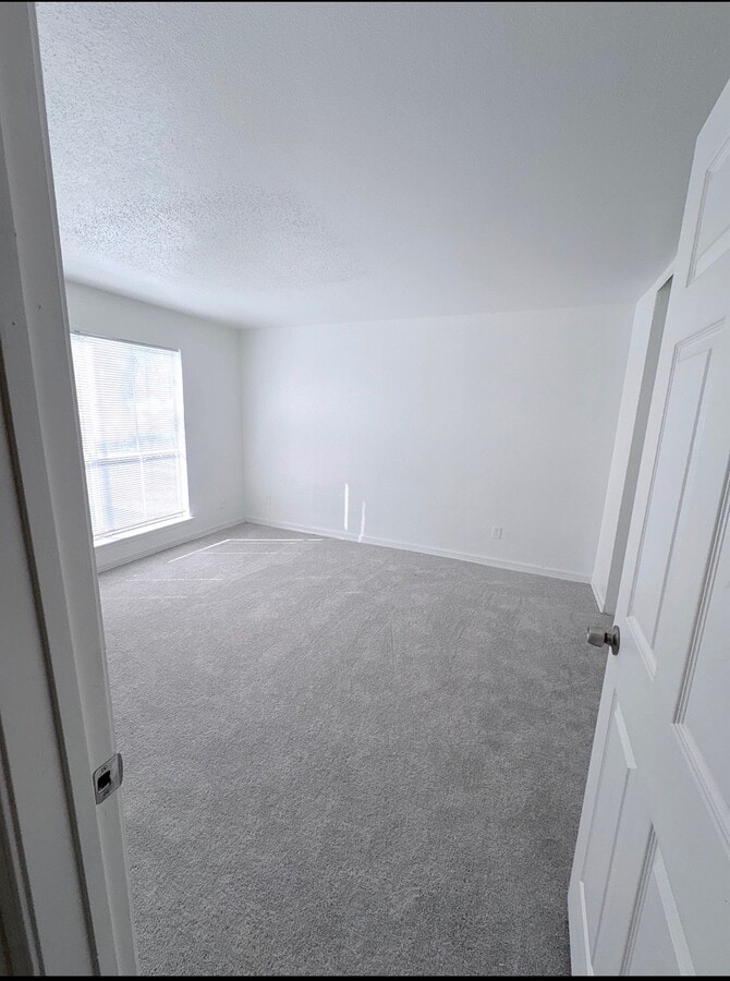 Photo - 5625 Antoine Dr Unit 1615