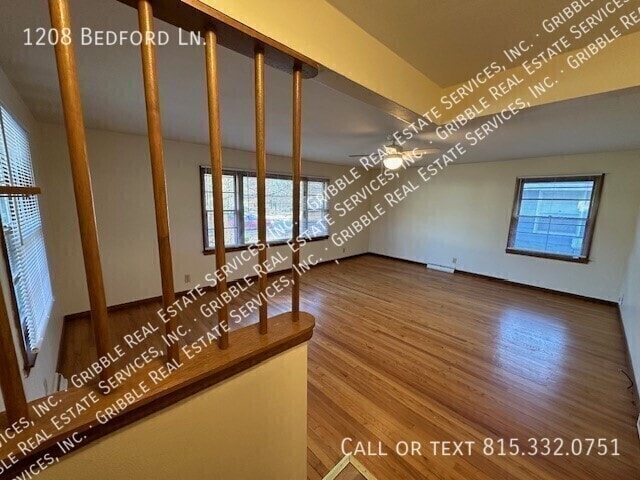 Photo - 1208 Bedford Ln