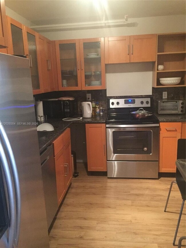 Photo - 210 174th St Unidad 515