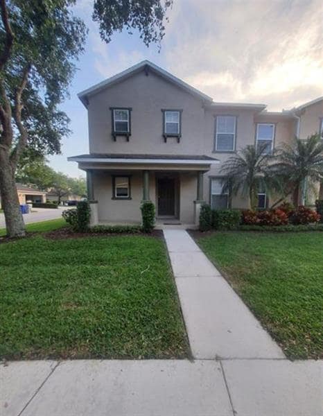 Photo - 1733 Pointe W Wy