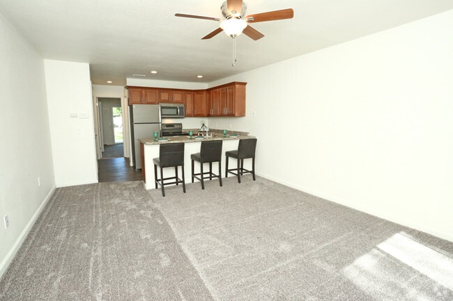 Renovated Living Area - Eagle Ridge Villas