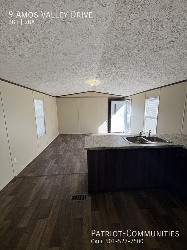 Photo - 9 Amos Valley Dr