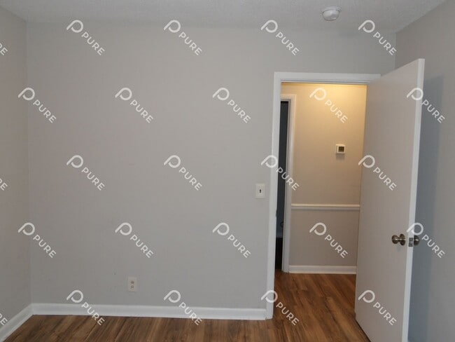 Photo - 3021 Deerfield!!