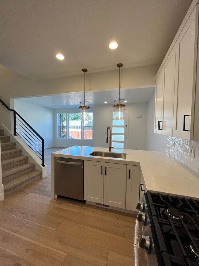 Photo - 4632-4634 Locust Hills Ct Unit 4634 Locust Hills Ct