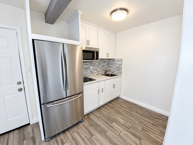 3722 Bancroft Dr Unit Studio