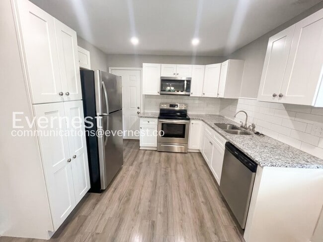 Photo - 239 Jeffery Dr