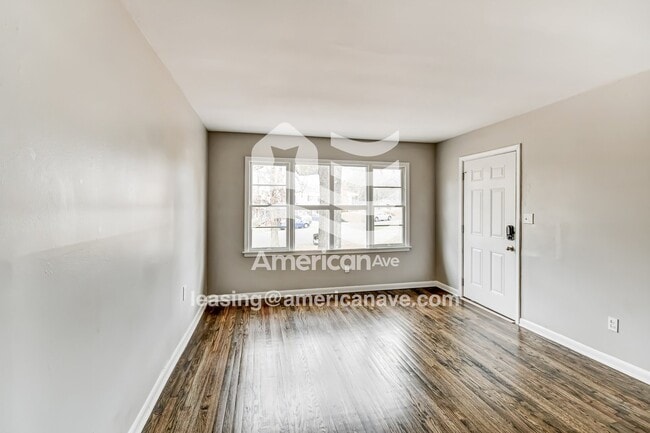 Photo - 8437 9th Ave S