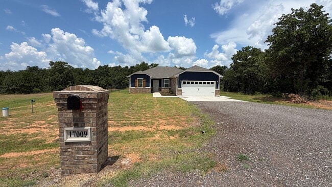 Building Photo - 17009 Oak Rdg Cir
