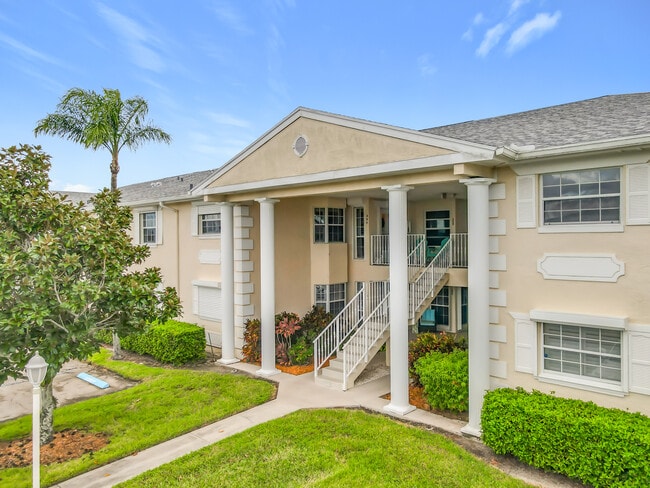 Building Photo - 760 Lake Orchid Cir Unit 204