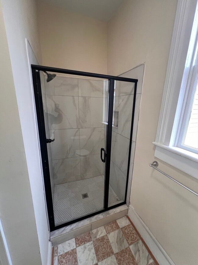 Photo - 140 Marshall St