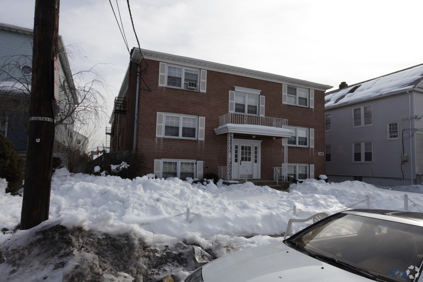 Photo - 548 Maple Ave