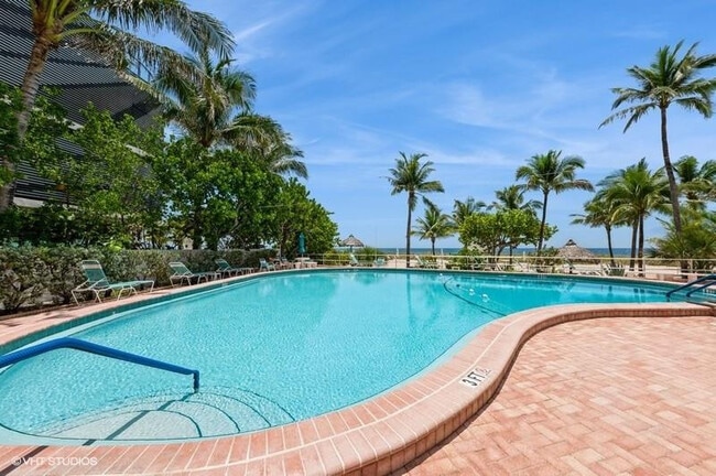 Photo - 710 N Ocean Blvd Unidad 1203