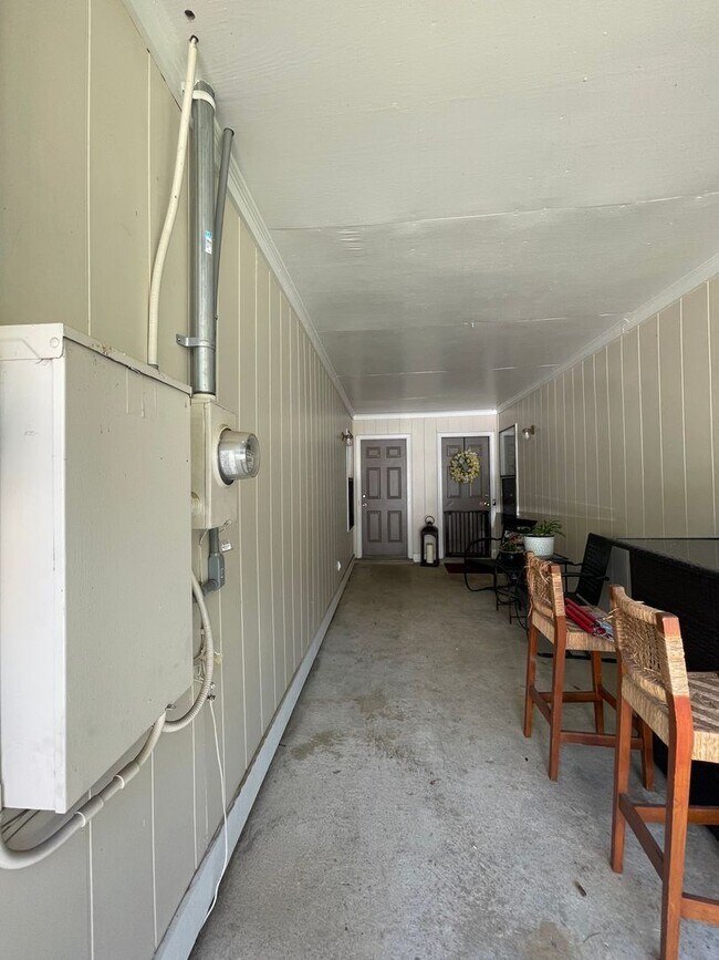 107 Cedar Ct