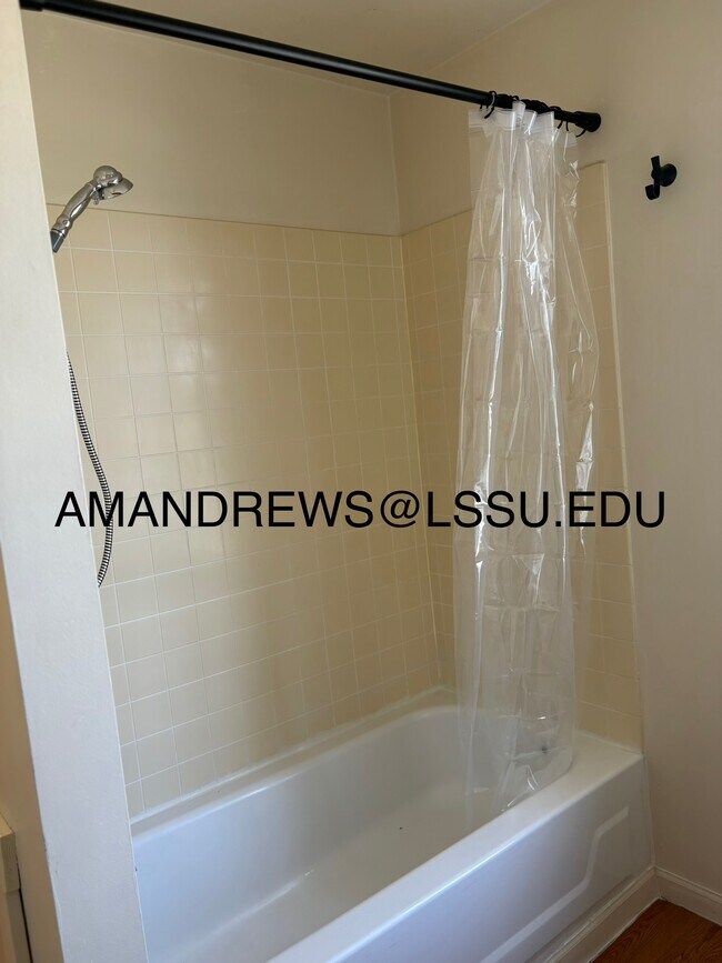 Photo - 607 11th St Unit 2