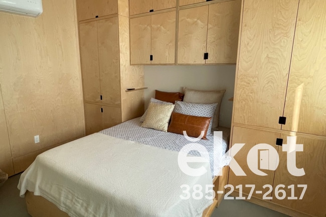 Photo - Stowell-SLC-Emery Manor Unidad Emery Manor